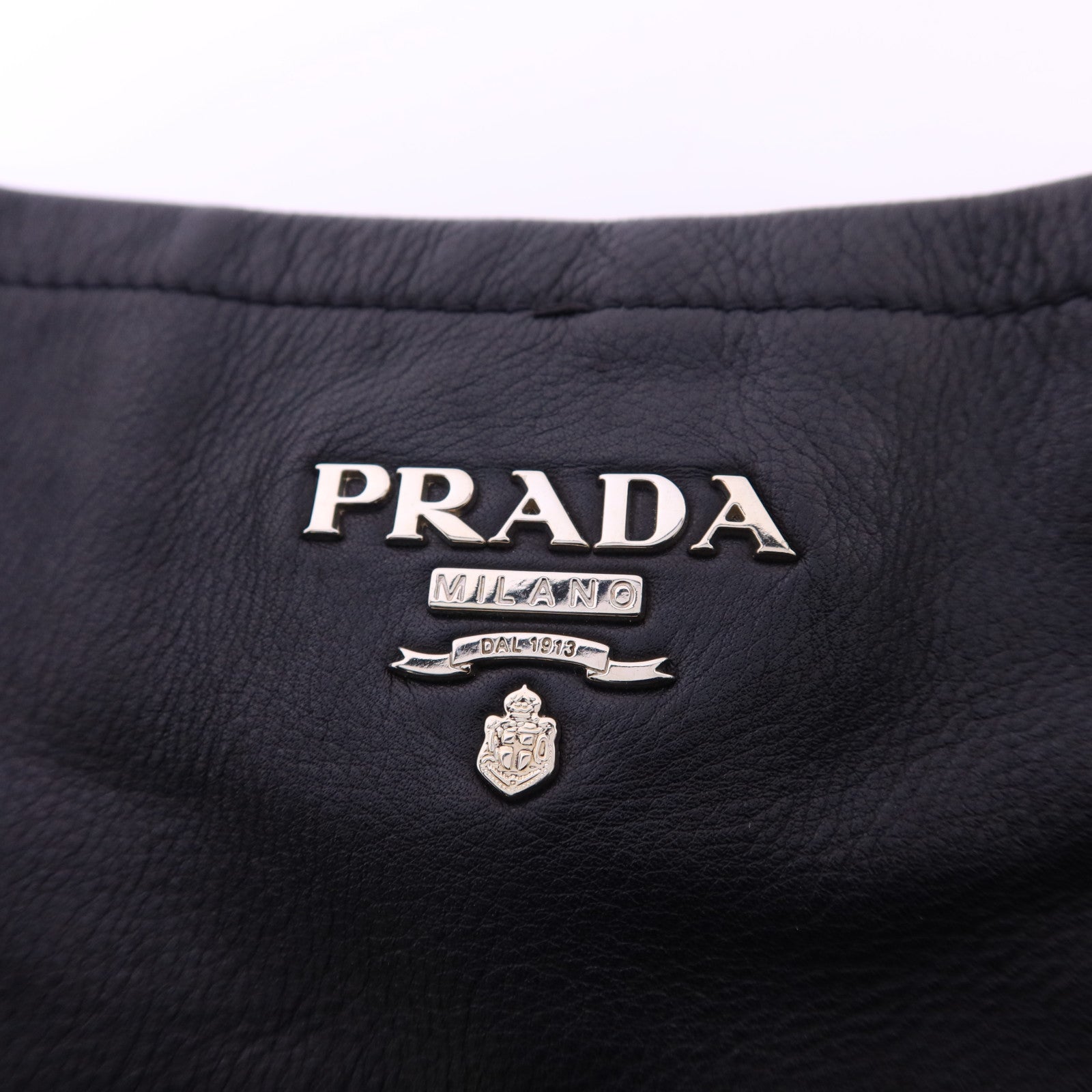 PRADA 牛皮皮革Shoulder Bag銀扣肩背袋