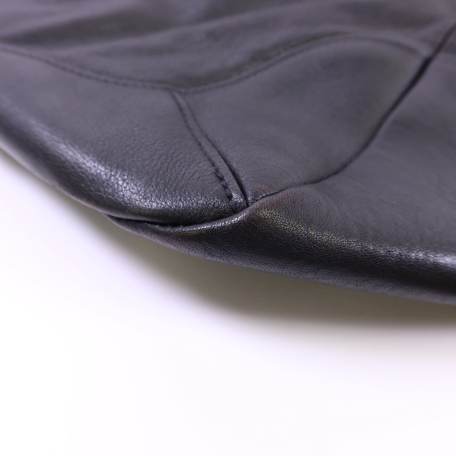 PRADA 牛皮皮革Shoulder Bag銀扣肩背袋