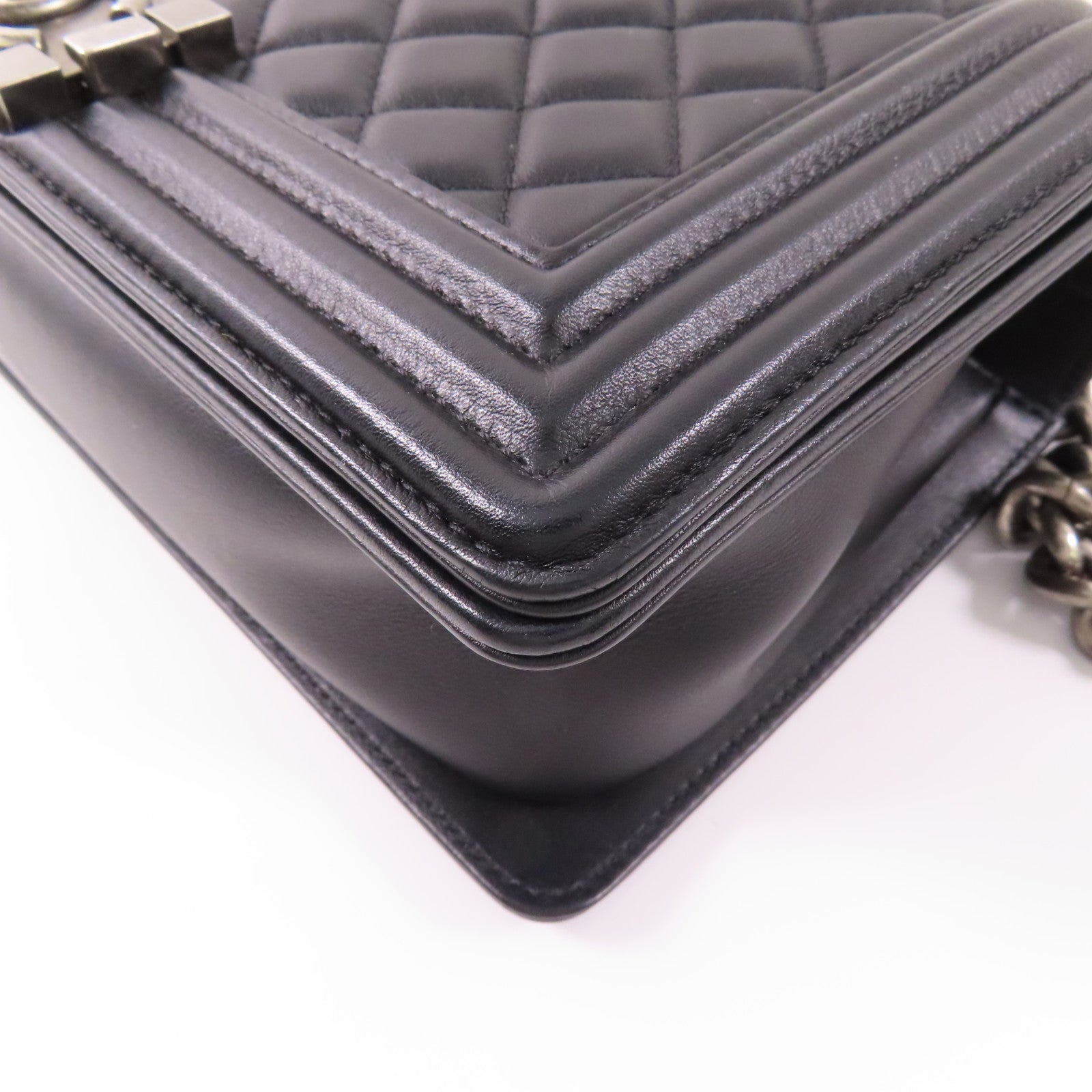 CHANEL 牛皮皮革Boy 25鏈帶肩背袋