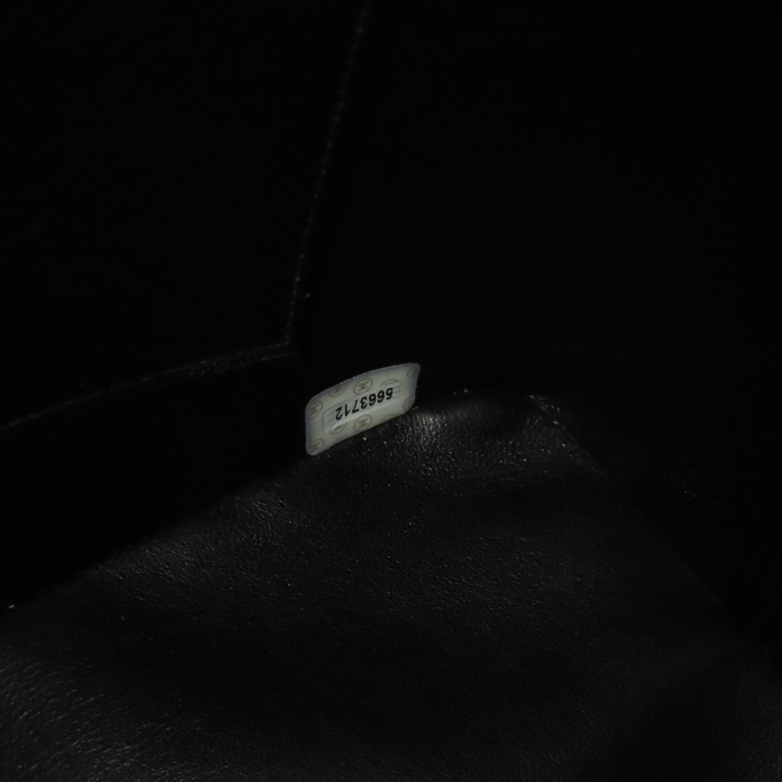 CHANEL 菱格Caviar皮革Medallion Tote Bag銀扣手挽袋黑色