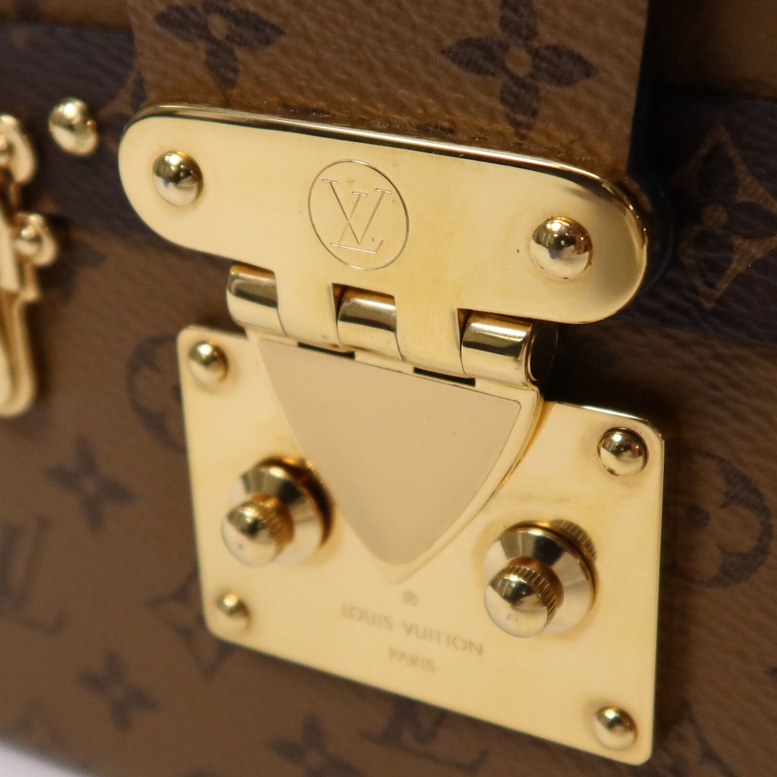 LOUIS VUITTON Monogram Reverse Petite Malle金扣肩背袋