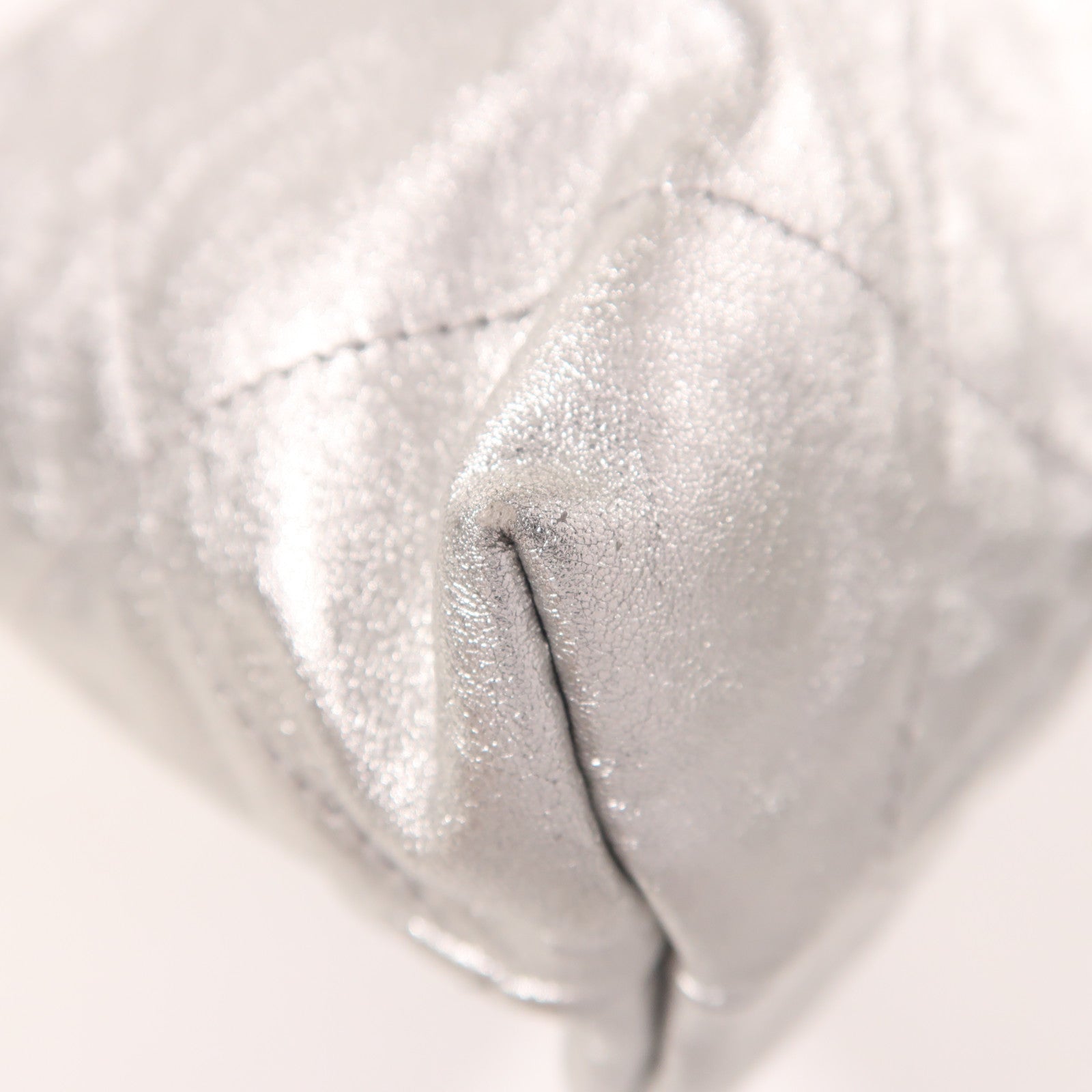 CHANEL 牛皮皮革Chanel 22 Small銀扣鏈帶肩背袋