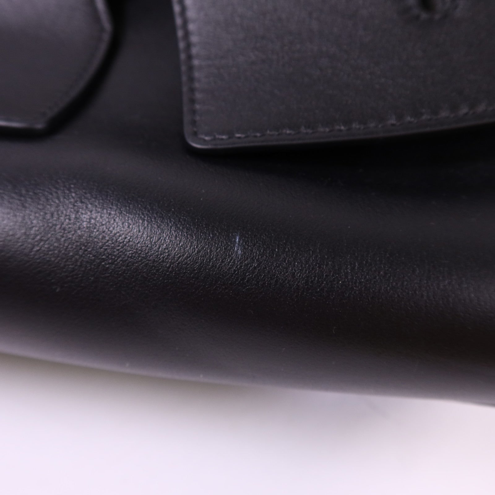 BALENCIAGA 牛皮皮革Bel Air金扣肩背袋