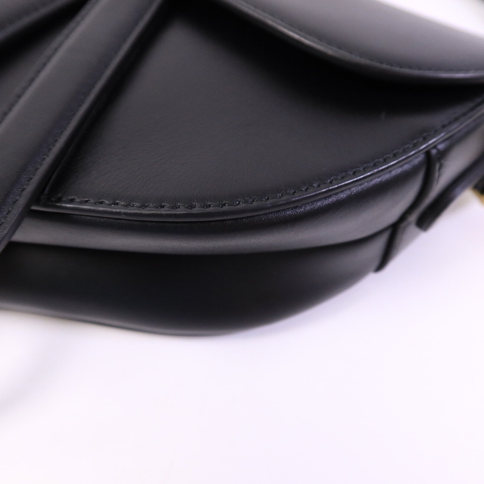 Dior 牛皮皮革Saddle Medium肩背袋