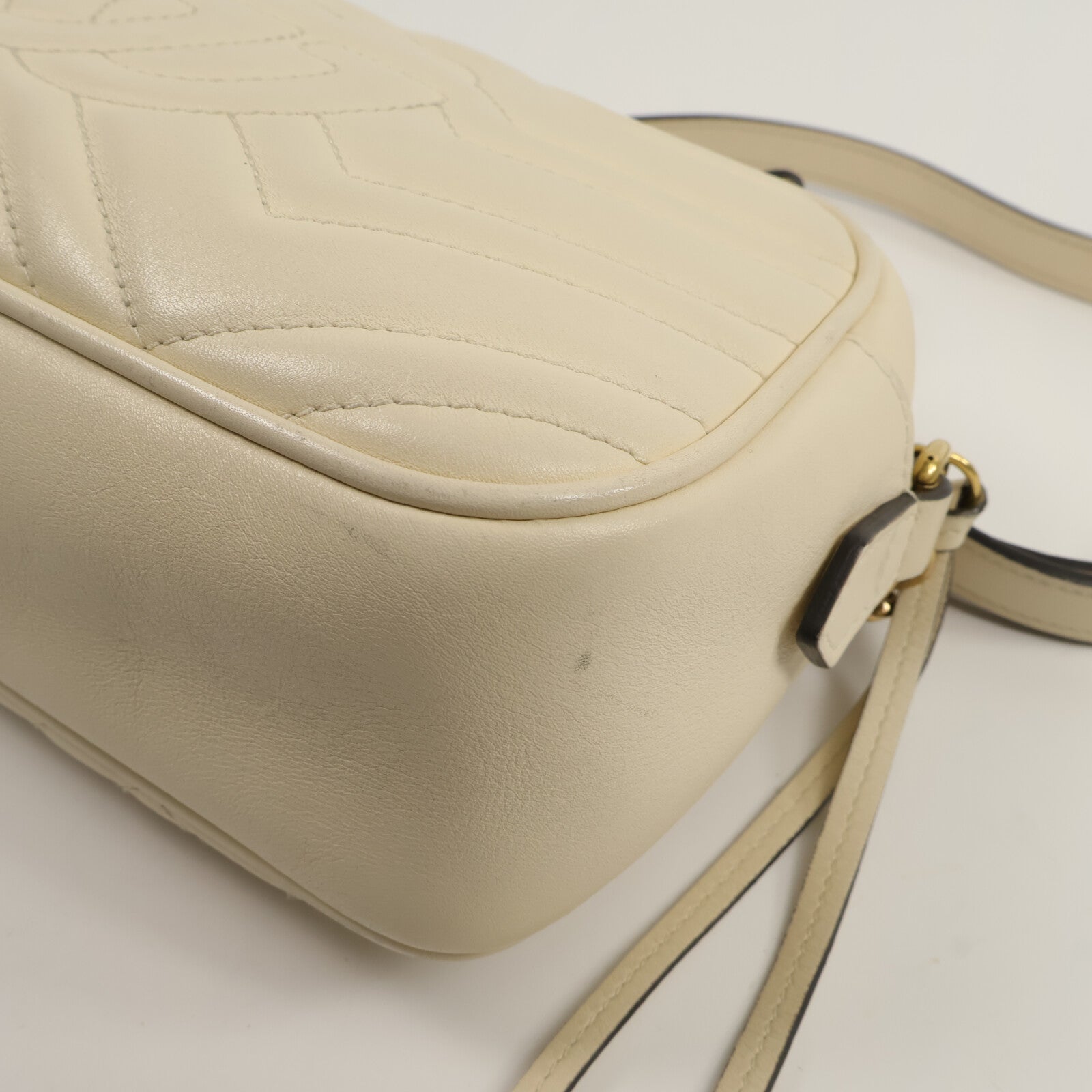 GUCCI 牛皮皮革GG Marmont Camera Bag鏈帶肩背袋