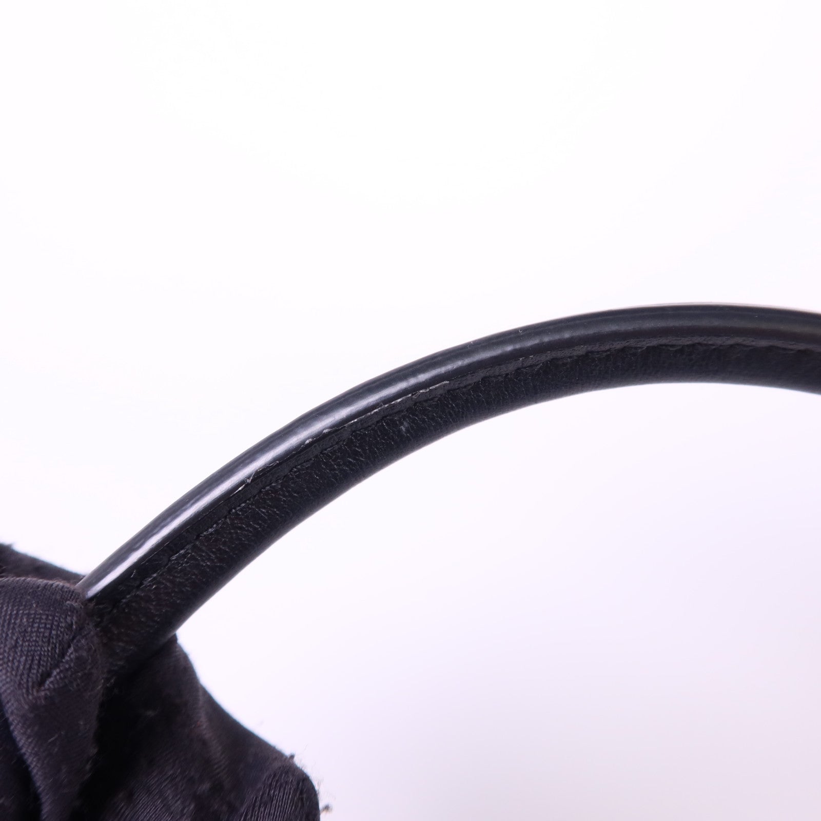 BALENCIAGA 牛皮皮革Bel Air金扣肩背袋