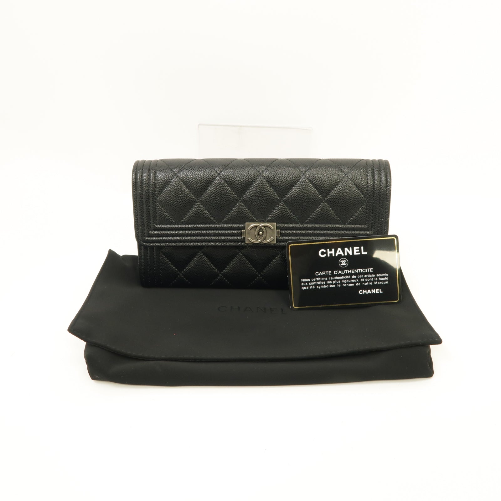 CHANEL 菱格Caviar皮革Boy Long Wallet銀扣長錢包黑色