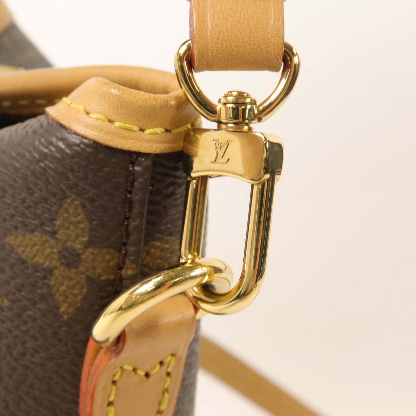 LOUIS VUITTON Monogram Fold Me Pouch肩背袋