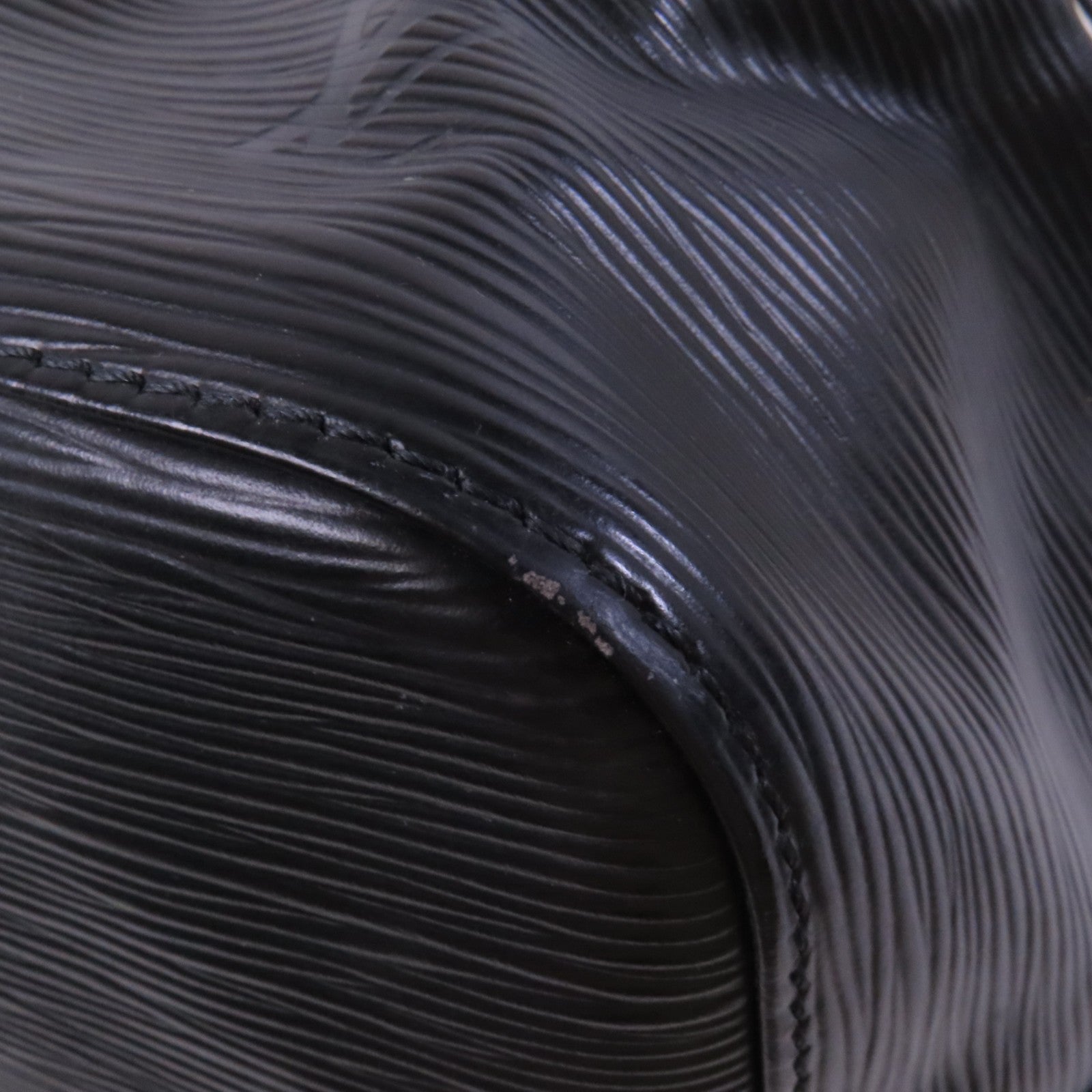 LOUIS VUITTON Epi Noe Epi金扣肩背袋