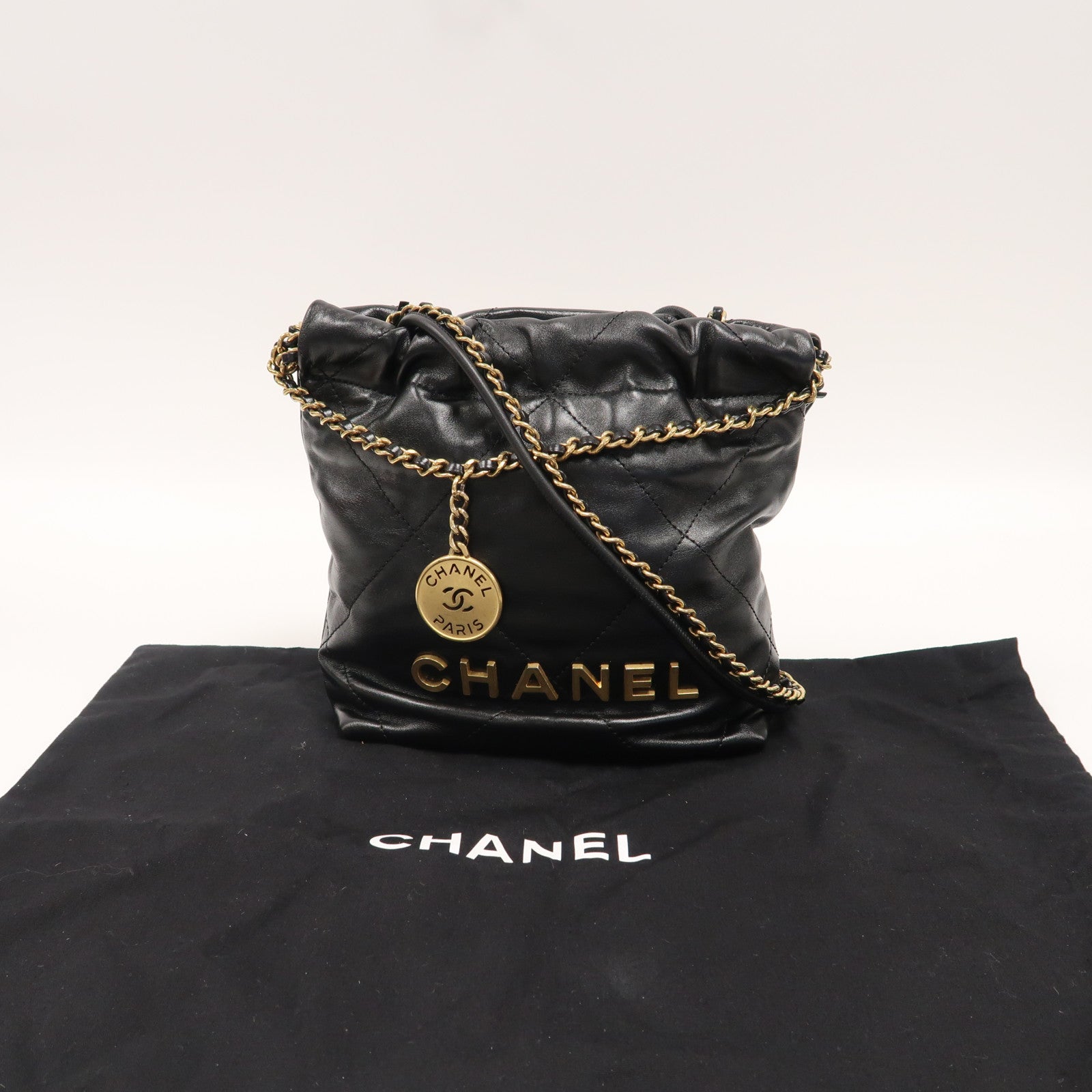 CHANEL 【激減優惠】菱格牛皮皮革C22 Mini金扣鏈帶肩背袋黑色