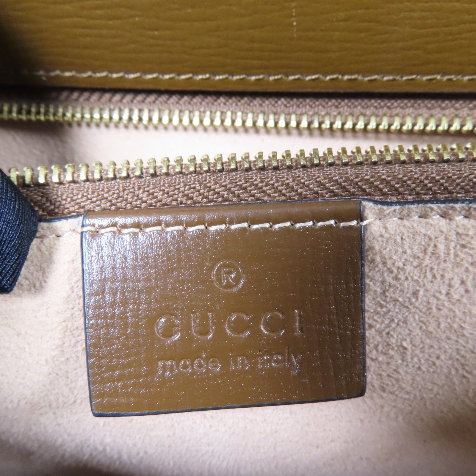 GUCCI 皮革Horsebit 1955 MM金扣肩背袋