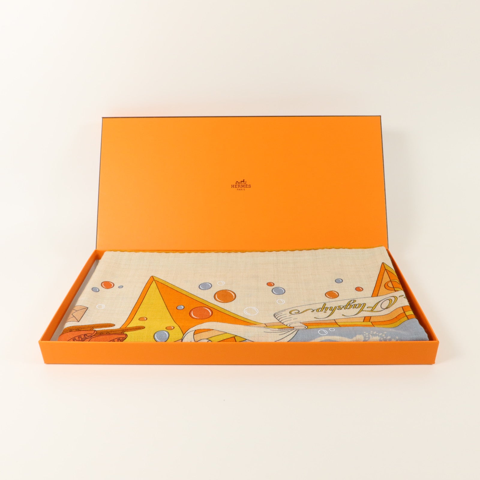 HERMES 羊絨/絲質Scarf 140X140絲巾