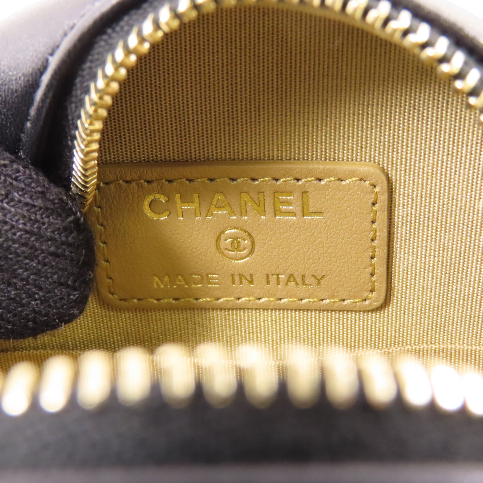 CHANEL 皮革Round Chain Shoulder Bag金扣鏈帶肩背袋