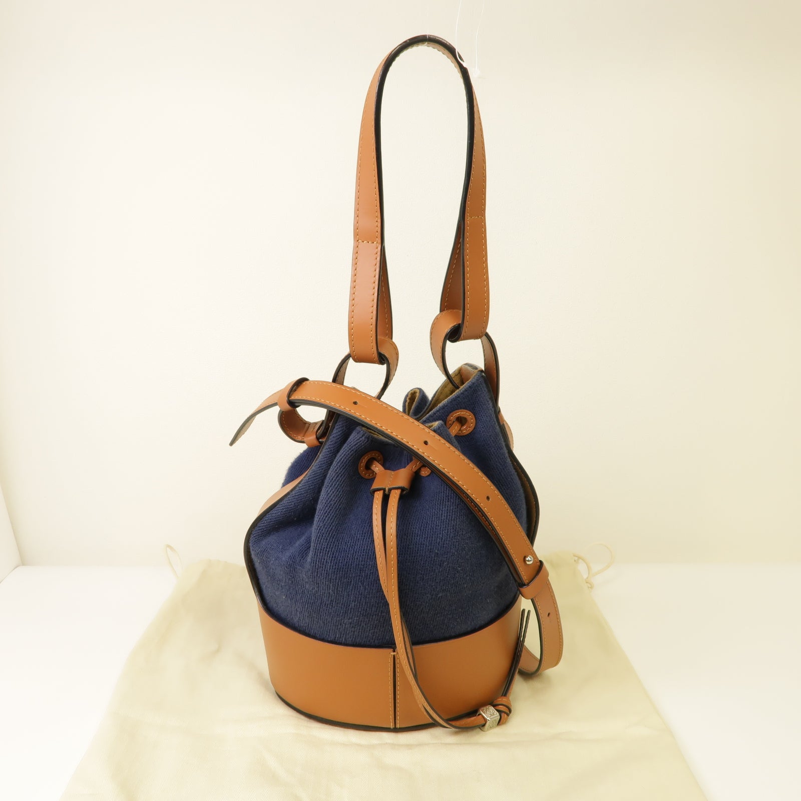 LOEWE 帆布Balloon Bag銀扣手挽肩背兩用袋藍色