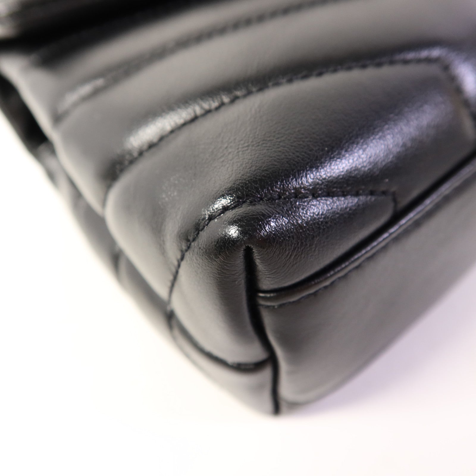 SAINT LAURENT 羊皮皮革Loulou Toy Bag肩背袋