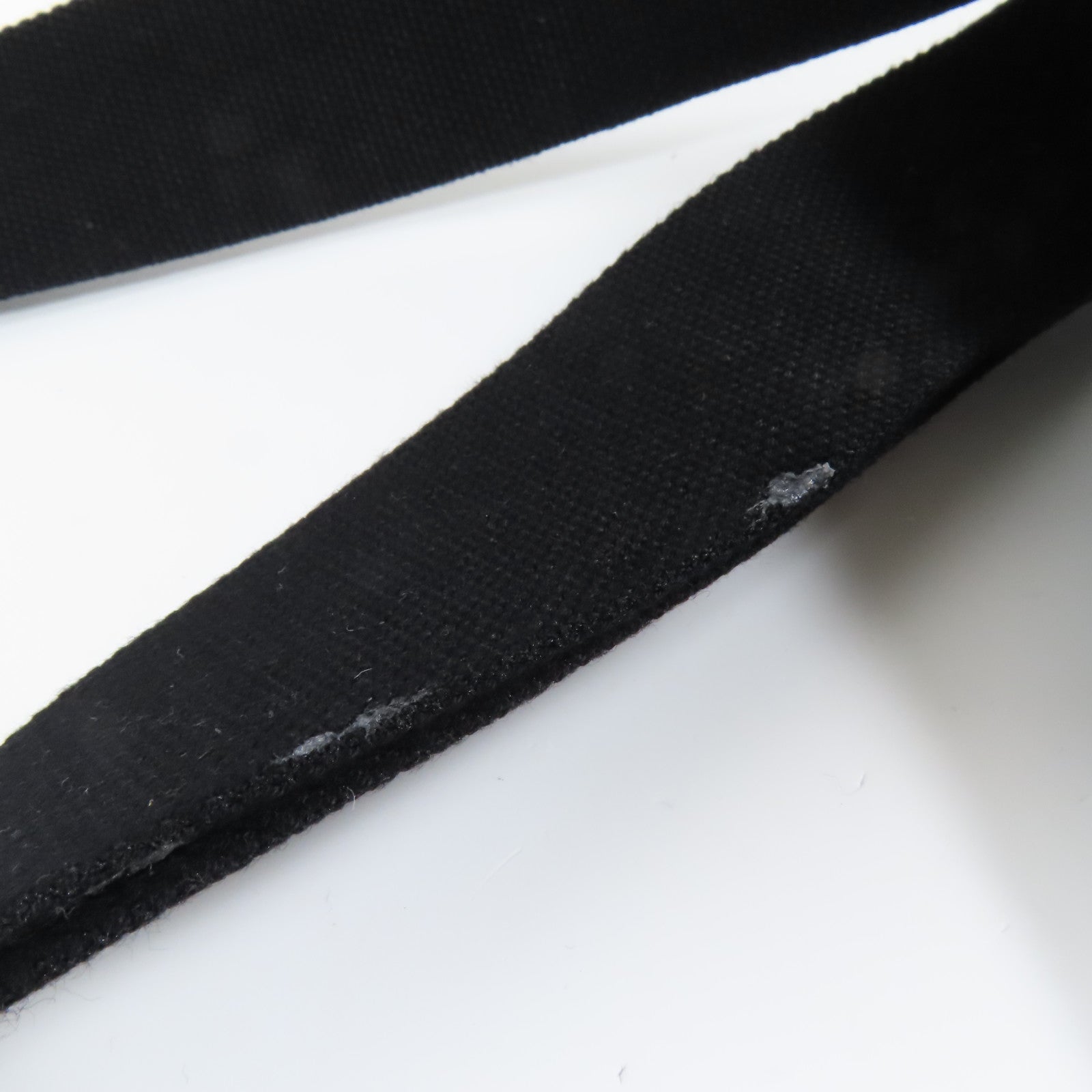 SAINT LAURENT 【激減優惠】羊皮皮革Niki Messenger Bag銀扣肩背袋