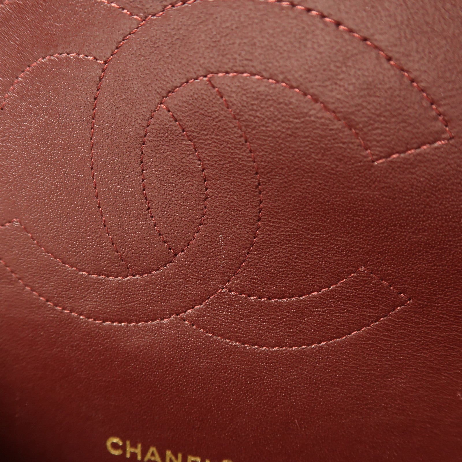 CHANEL 牛皮皮革Maxi Classic金扣鏈帶肩背袋