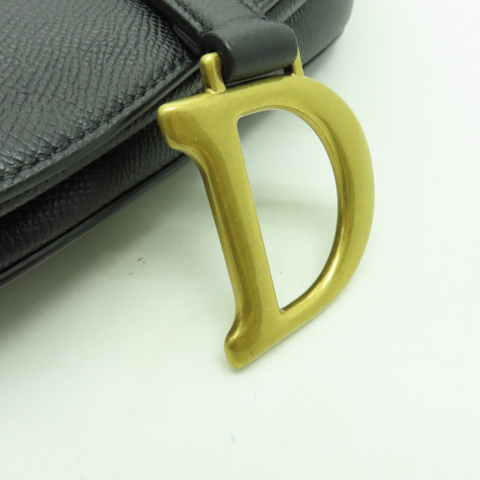 Dior 牛皮皮革Saddle金扣肩背袋黑色