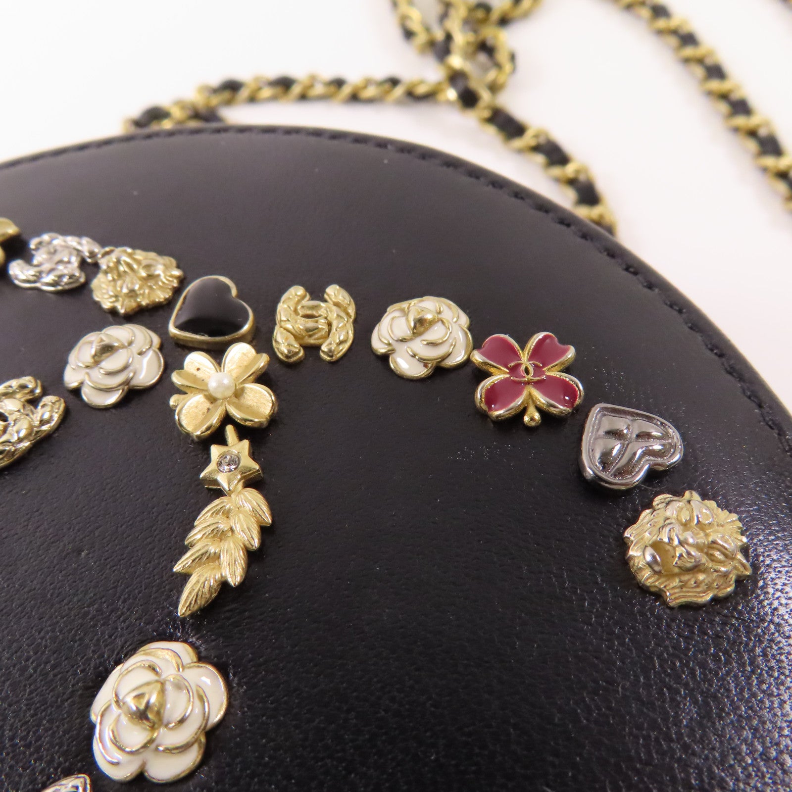 CHANEL 皮革Round Chain Shoulder Bag金扣鏈帶肩背袋