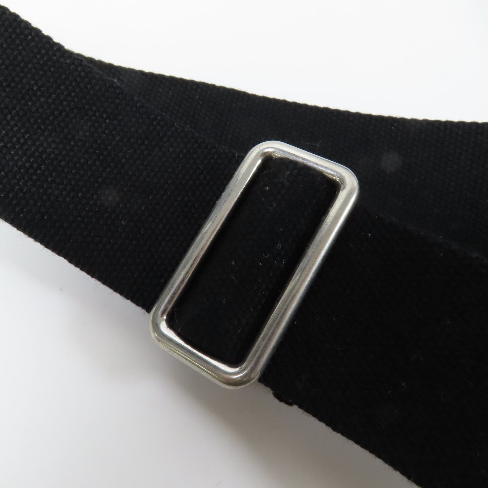 SAINT LAURENT 羊皮皮革Niki Messenger Bag銀扣肩背袋