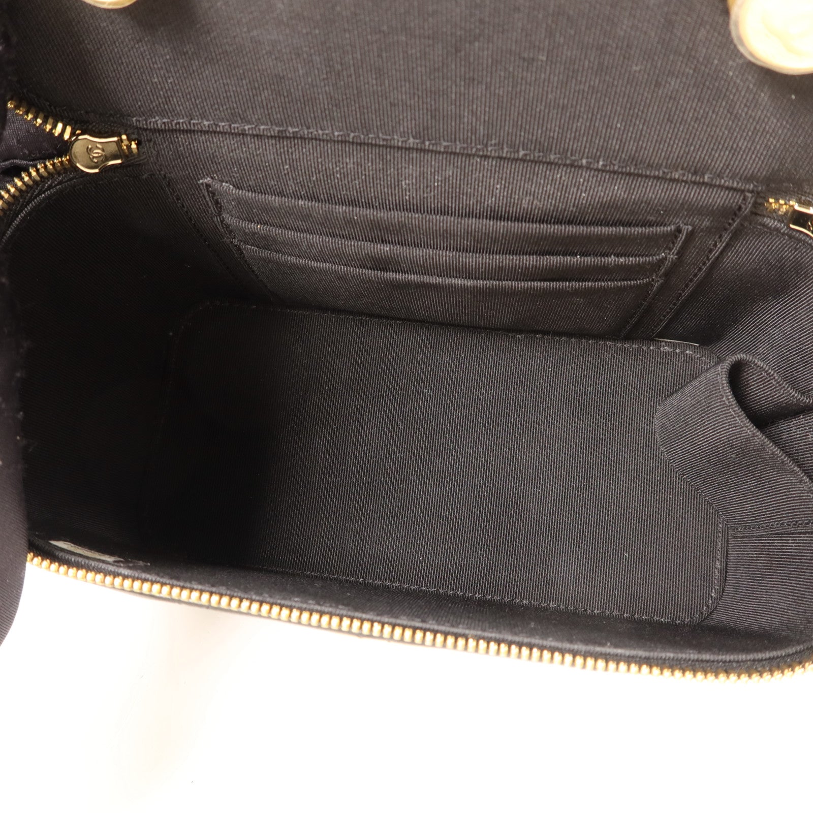 CHANEL 【激減優惠】羊皮皮革Vanity Bag金扣鏈帶肩背袋