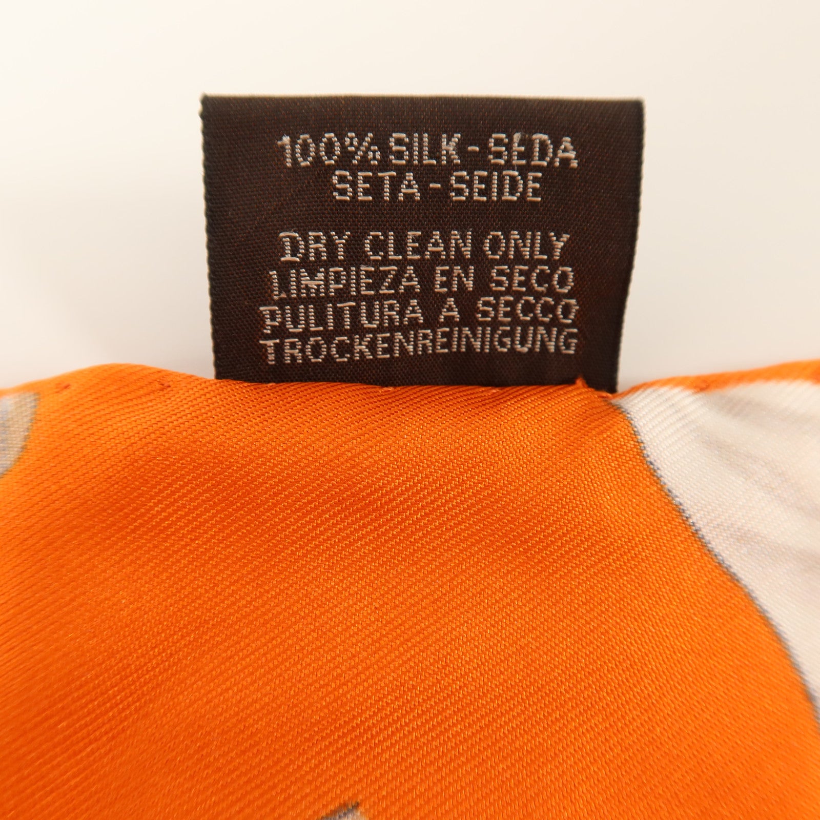HERMES 絲質Carre Scarf 170x30cm絲巾