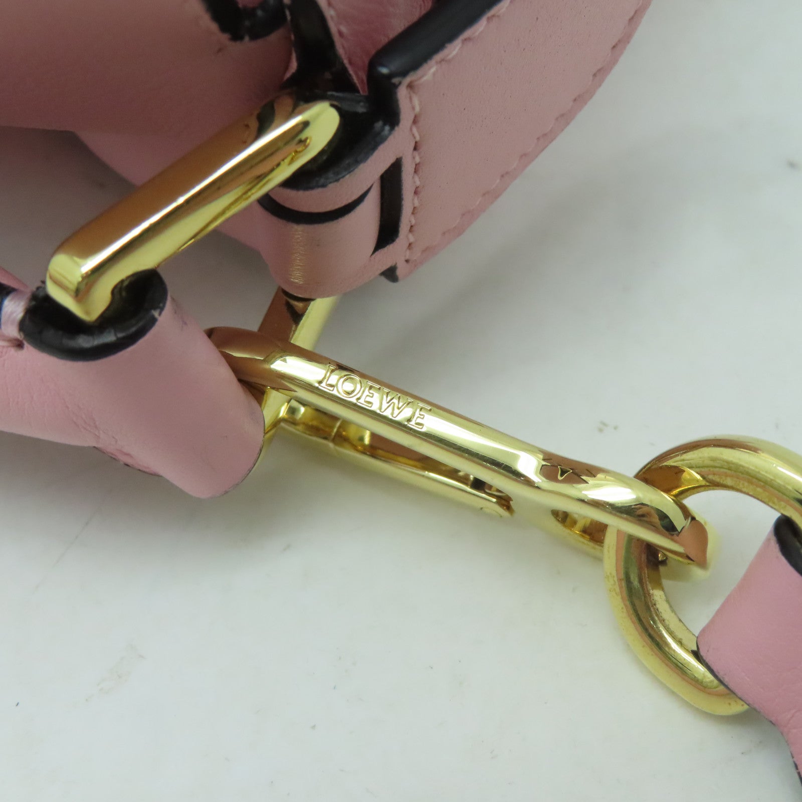 LOEWE 【激減優惠】牛皮皮革Puzzle金扣手挽肩背兩用袋粉紅色