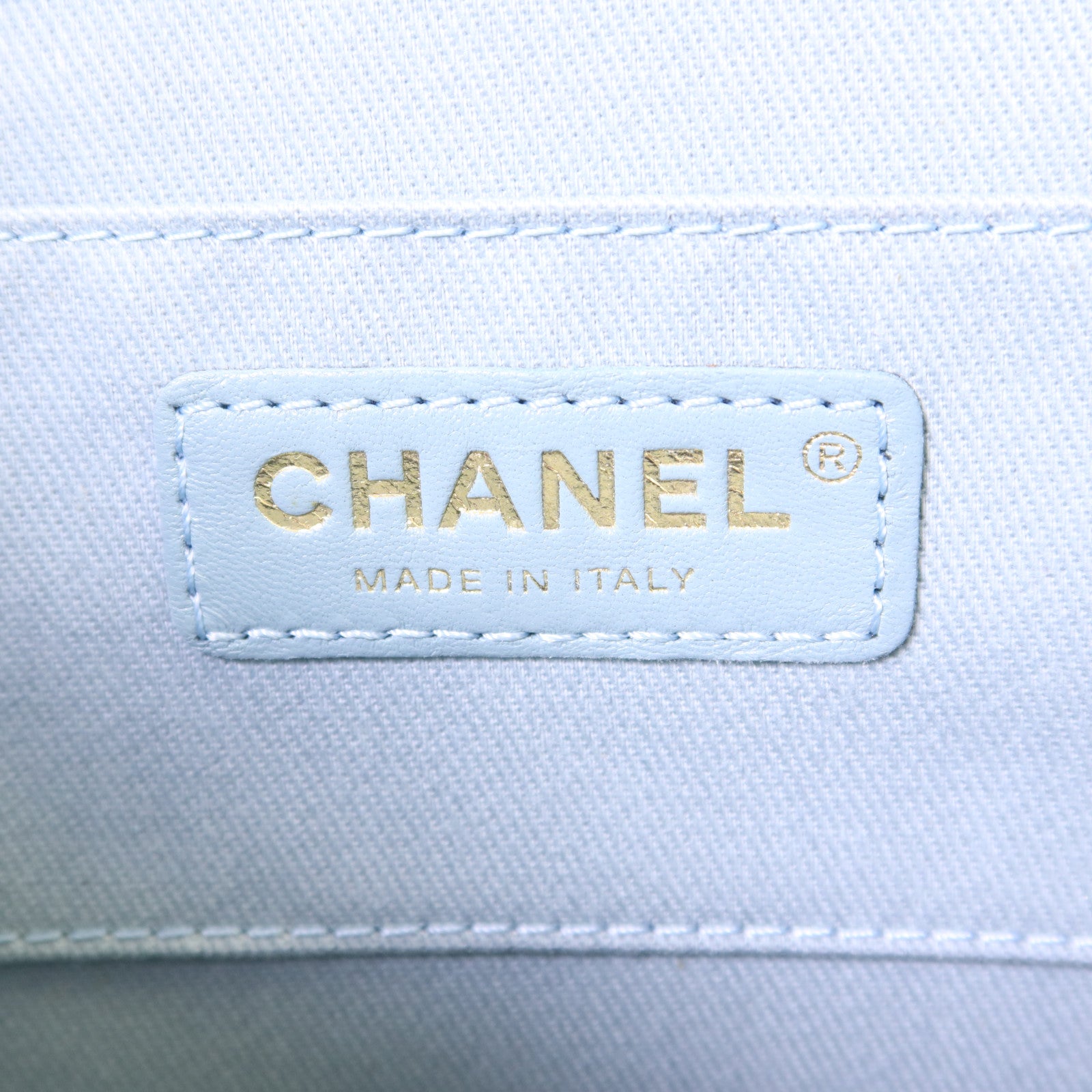 CHANEL 牛皮皮革Bucket Bag金扣鏈帶肩背袋