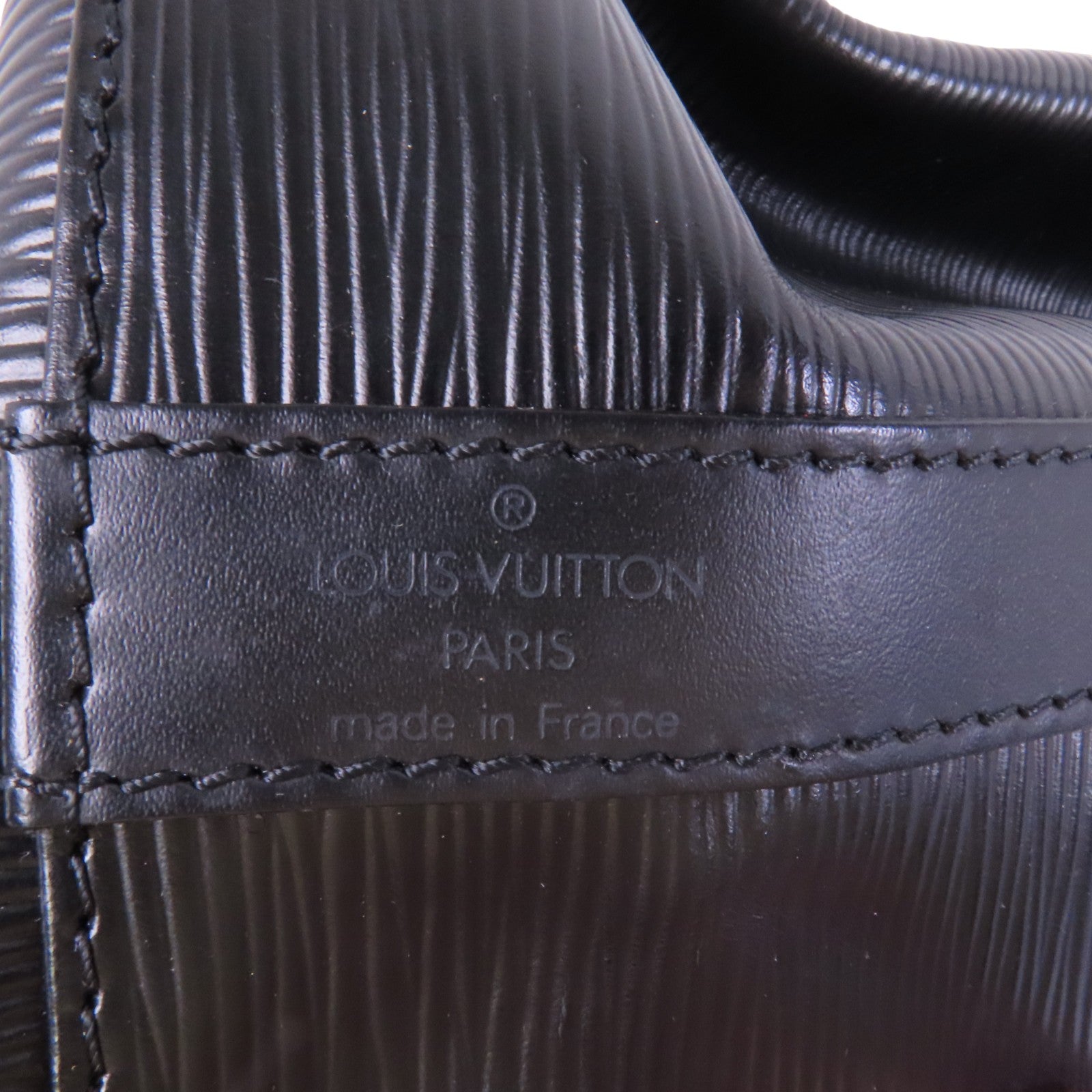 LOUIS VUITTON Epi Noe Epi金扣肩背袋