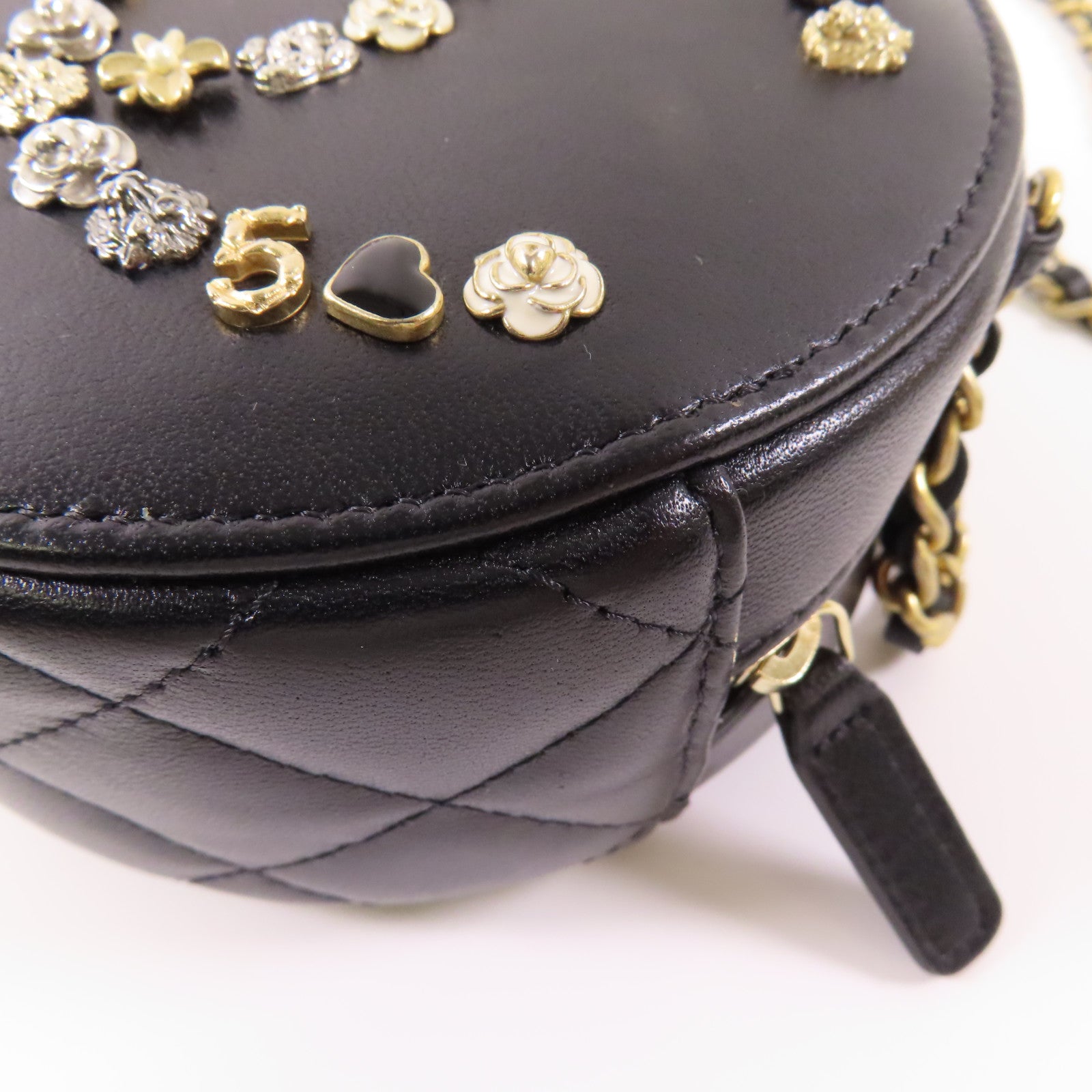 CHANEL 皮革Round Chain Shoulder Bag金扣鏈帶肩背袋