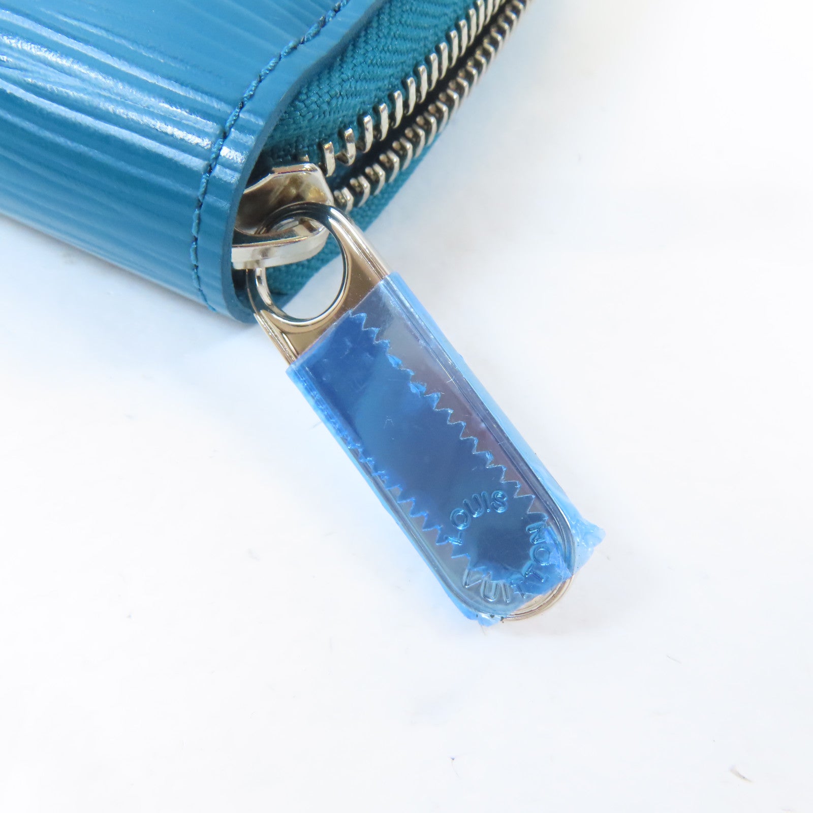 LOUIS VUITTON Epi Long Round Wallet銀扣長錢包綠松石色