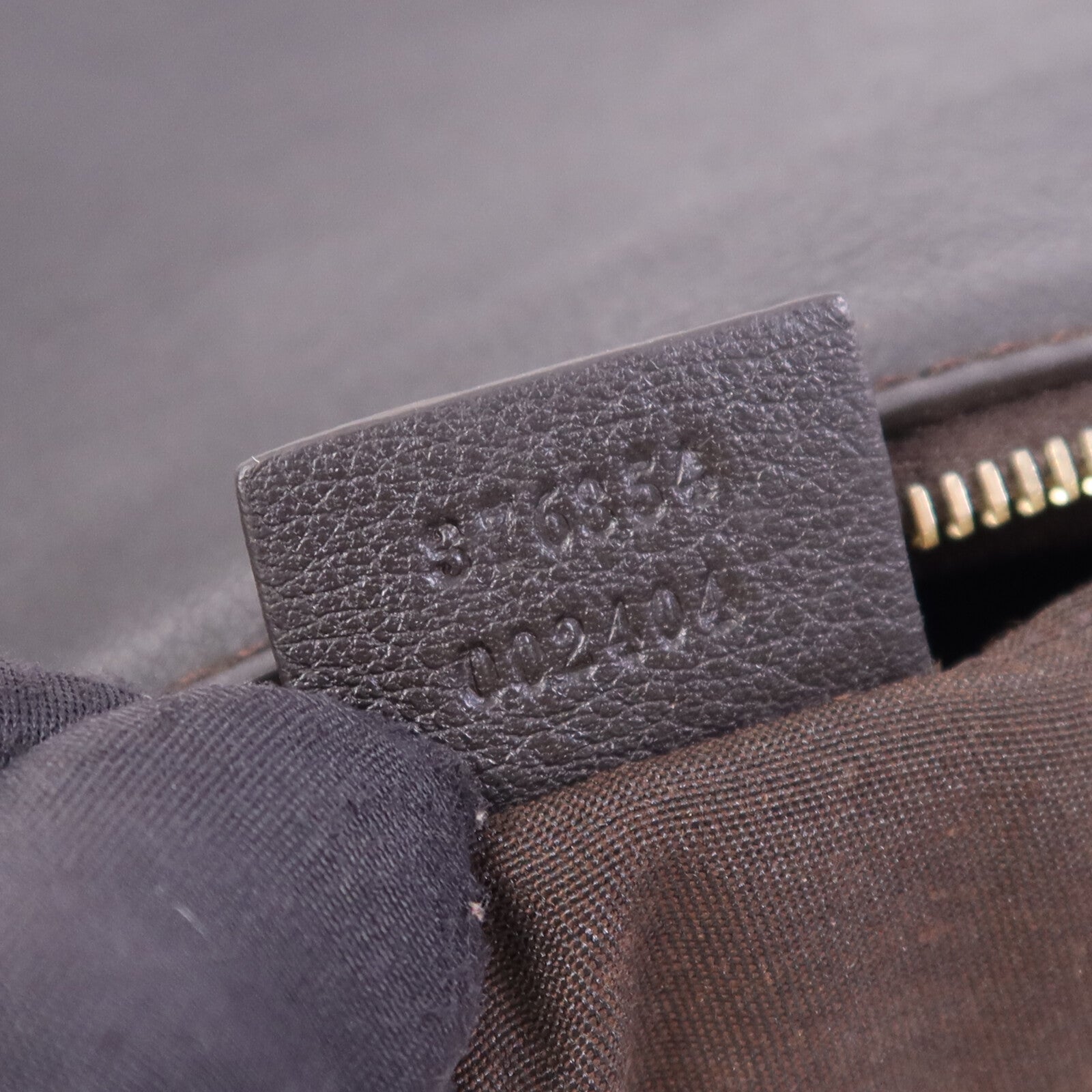 GUCCI 牛皮皮革Clutch Bag金扣手拿包