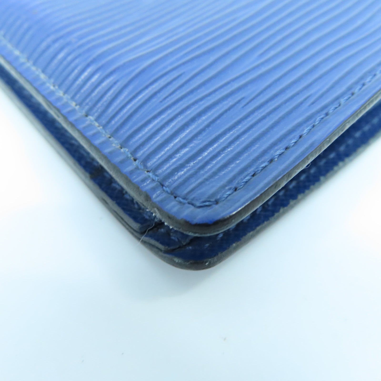 LOUIS VUITTON Epi Leather Multiple Card Holder Blue