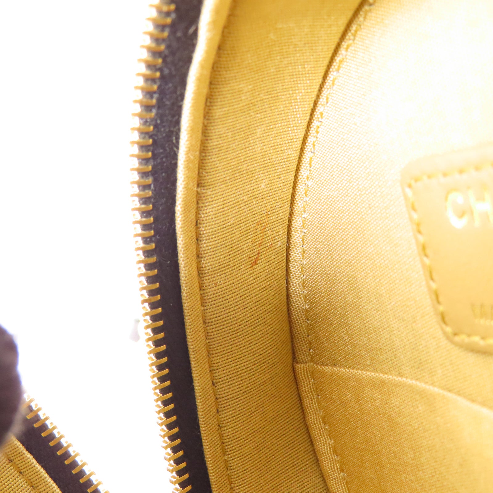 CHANEL 皮革Round Chain Shoulder Bag金扣鏈帶肩背袋