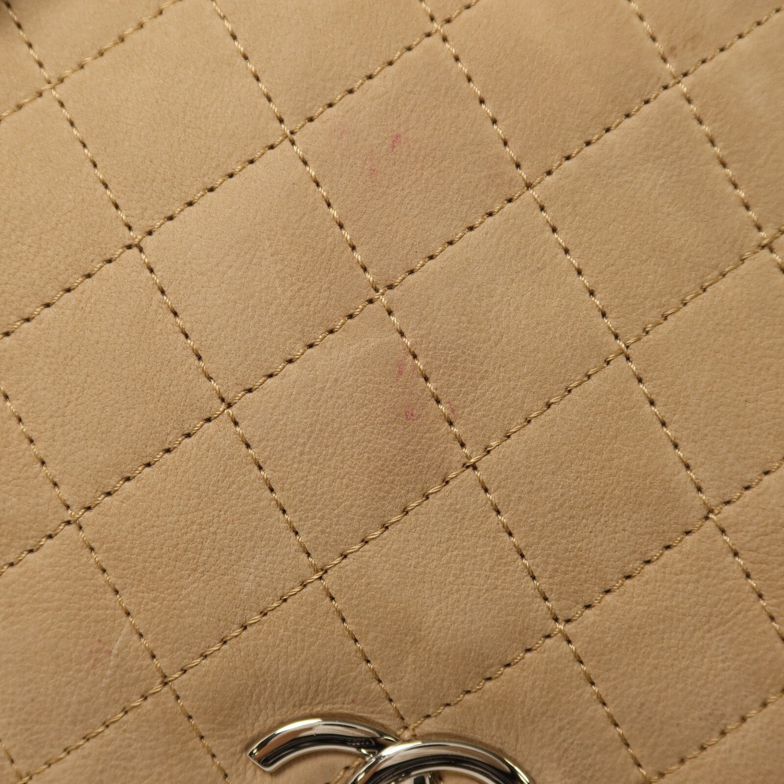 CHANEL Nubuck Seasonal Flap Bag銀扣鏈帶肩背袋