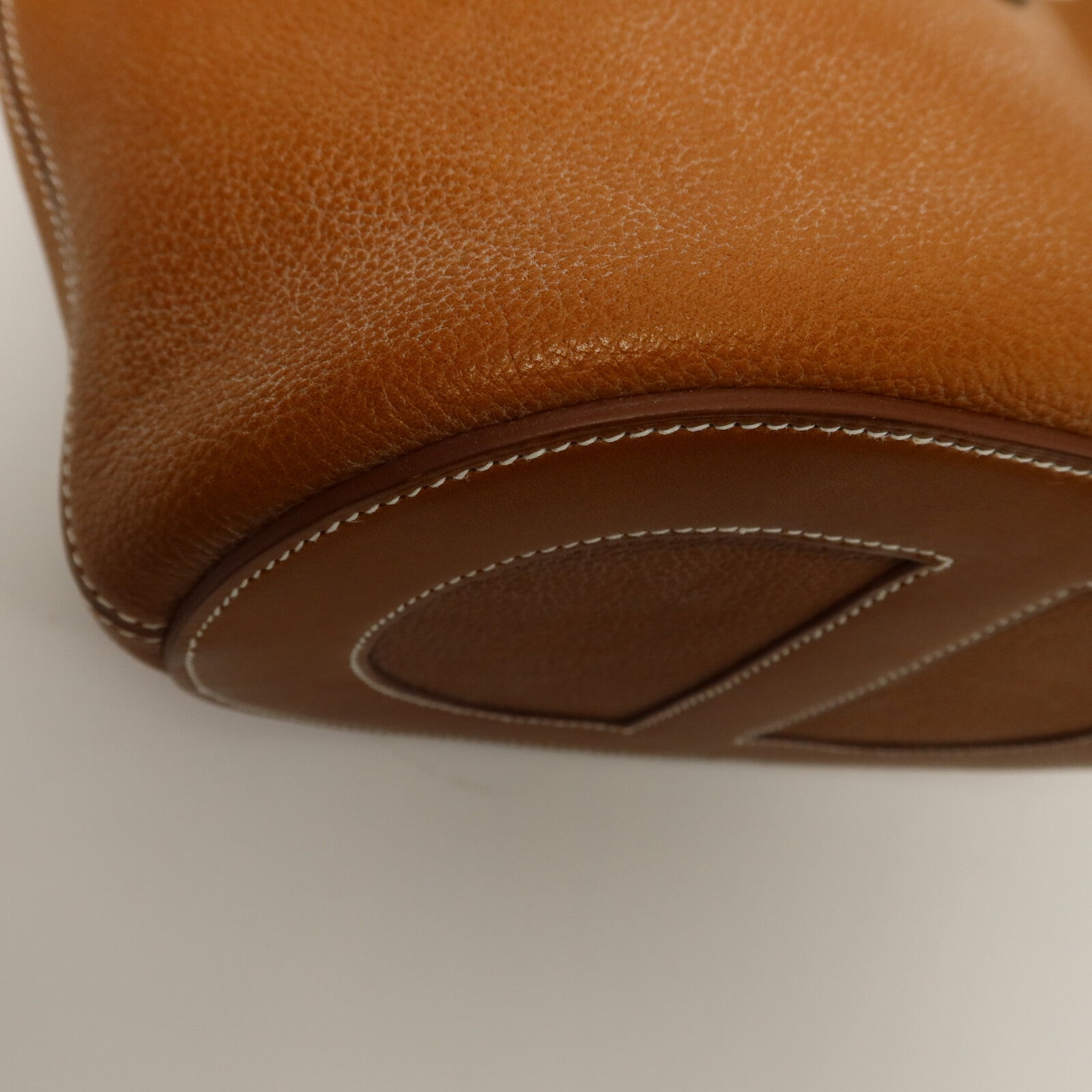 HERMES Barenia皮革In The Loop 23手挽袋