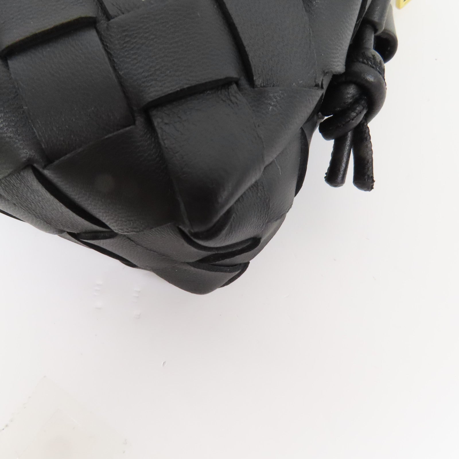 BOTTEGA VENETA 【激減優惠】羊皮皮革Micro Shoulder Bag金扣肩背袋