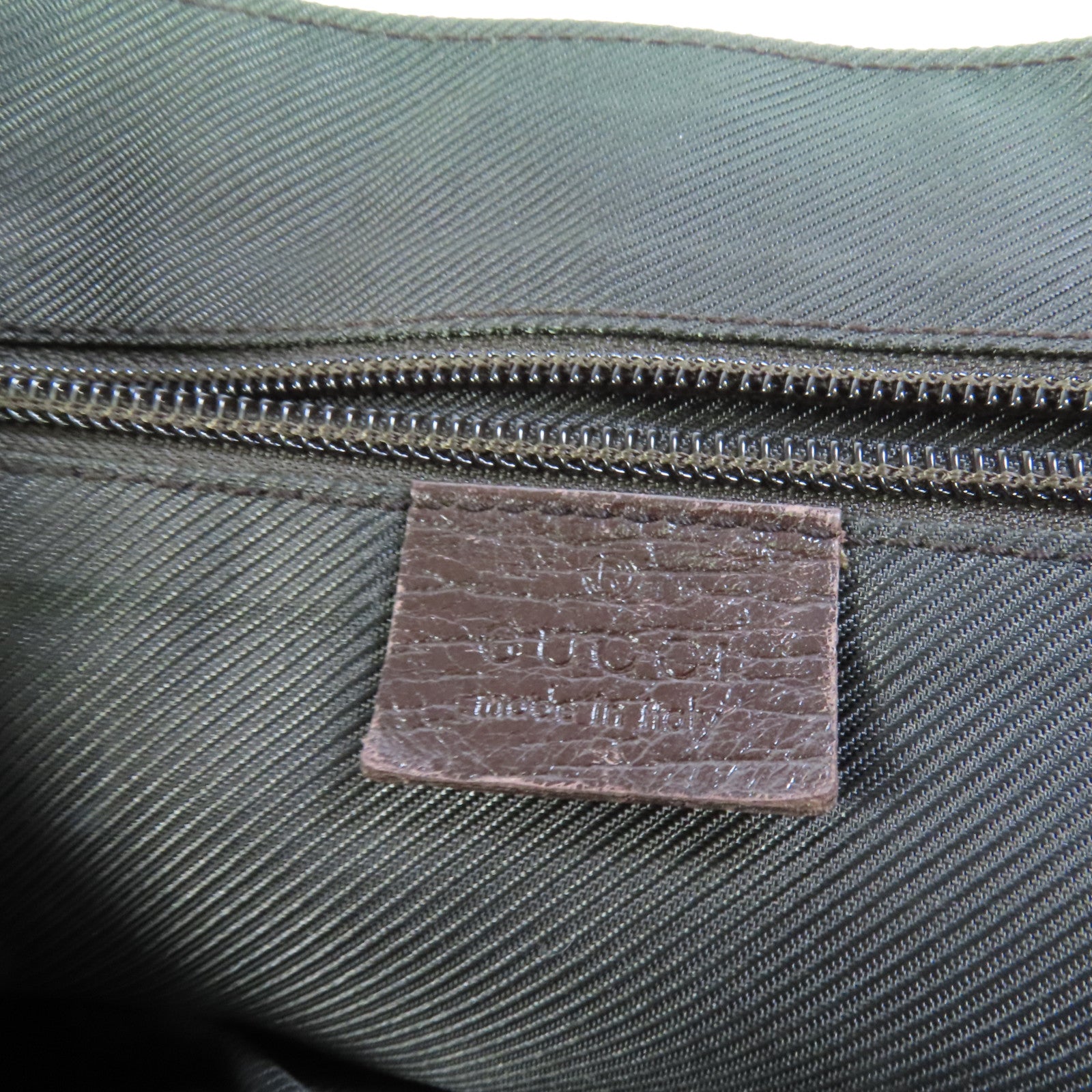 GUCCI 塗層帆布Shoulder Bag銀扣肩背袋