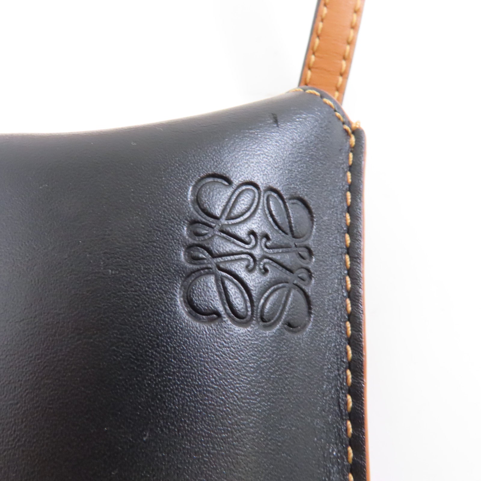 LOEWE 【激減優惠】牛皮皮革Gate Pocket銀扣肩背袋啡色/黑色