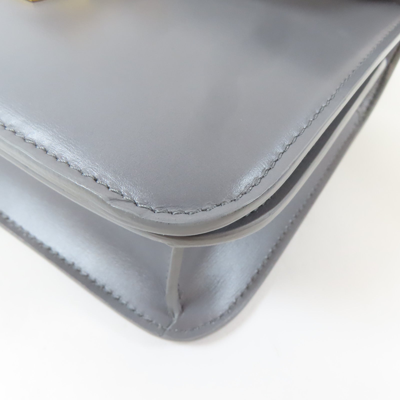CELINE 牛皮皮革Teen Classic Box金扣肩背袋灰色