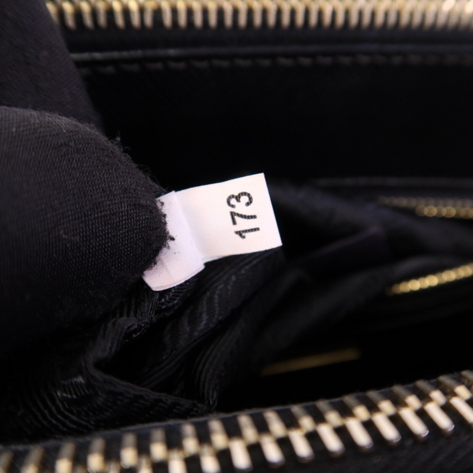 PRADA 牛皮皮革Saffiano Lux手挽肩背兩用袋