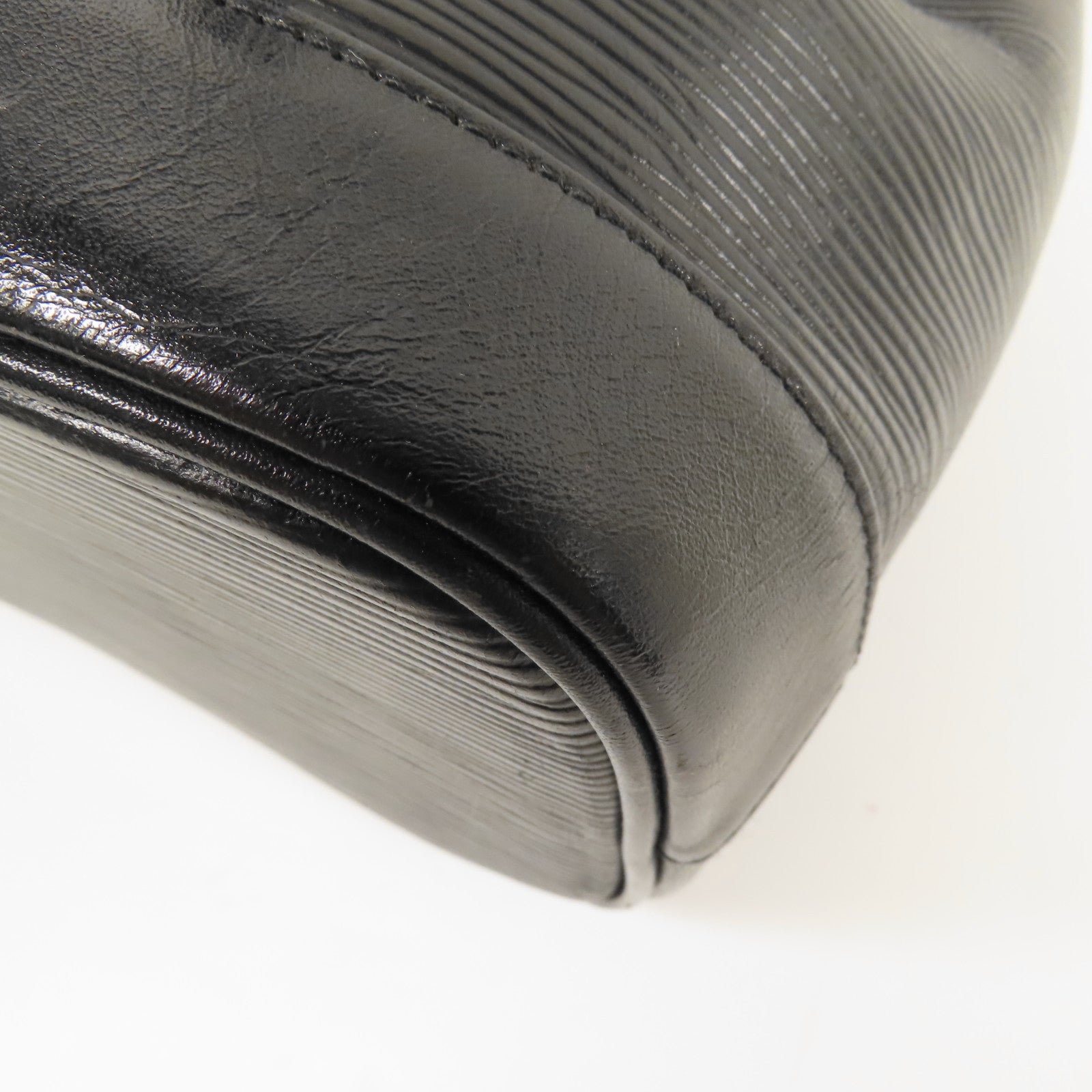 Valentino 牛皮皮革Vintage Backpack金扣背包