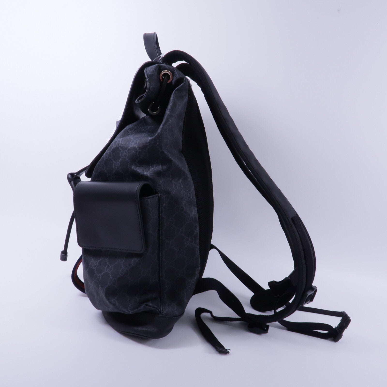 GUCCI 塗層帆布GG Supreme Backpack背包