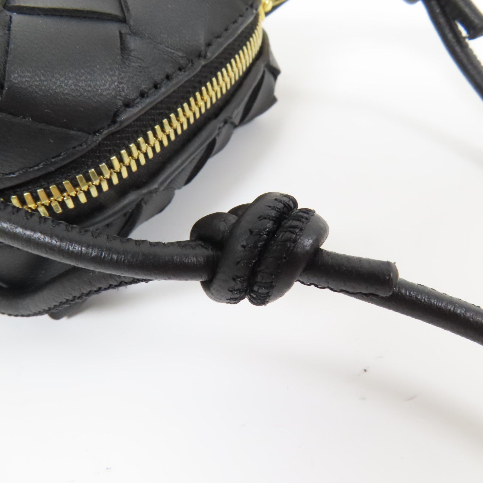 BOTTEGA VENETA 【激減優惠】羊皮皮革Micro Shoulder Bag金扣肩背袋