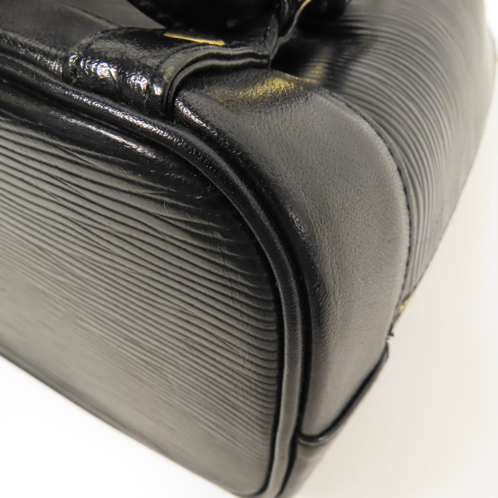 Valentino 牛皮皮革Vintage Backpack金扣背包