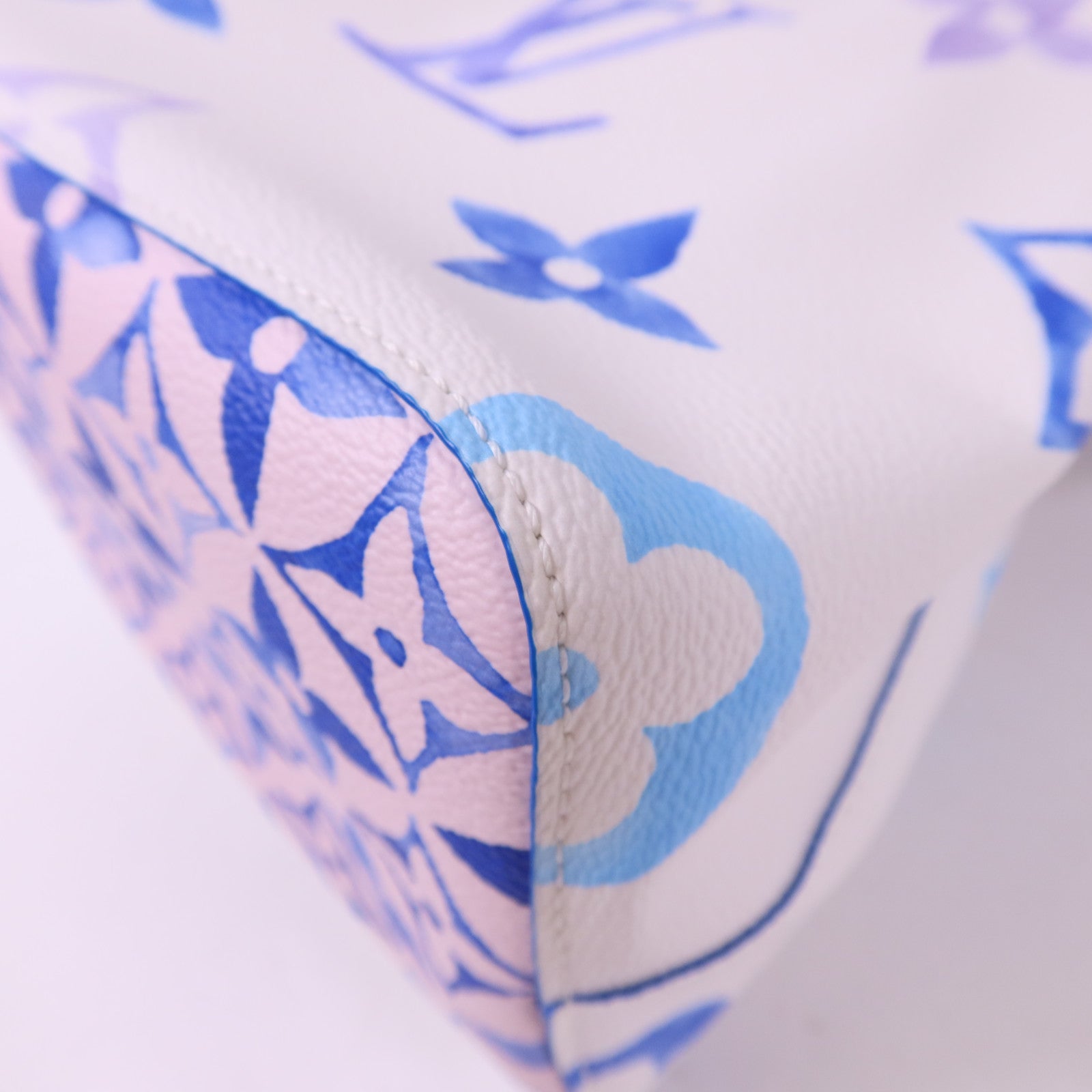 LOUIS VUITTON Monogram Watercolor By The Pool Neo Noe BB金扣手挽肩背兩用袋