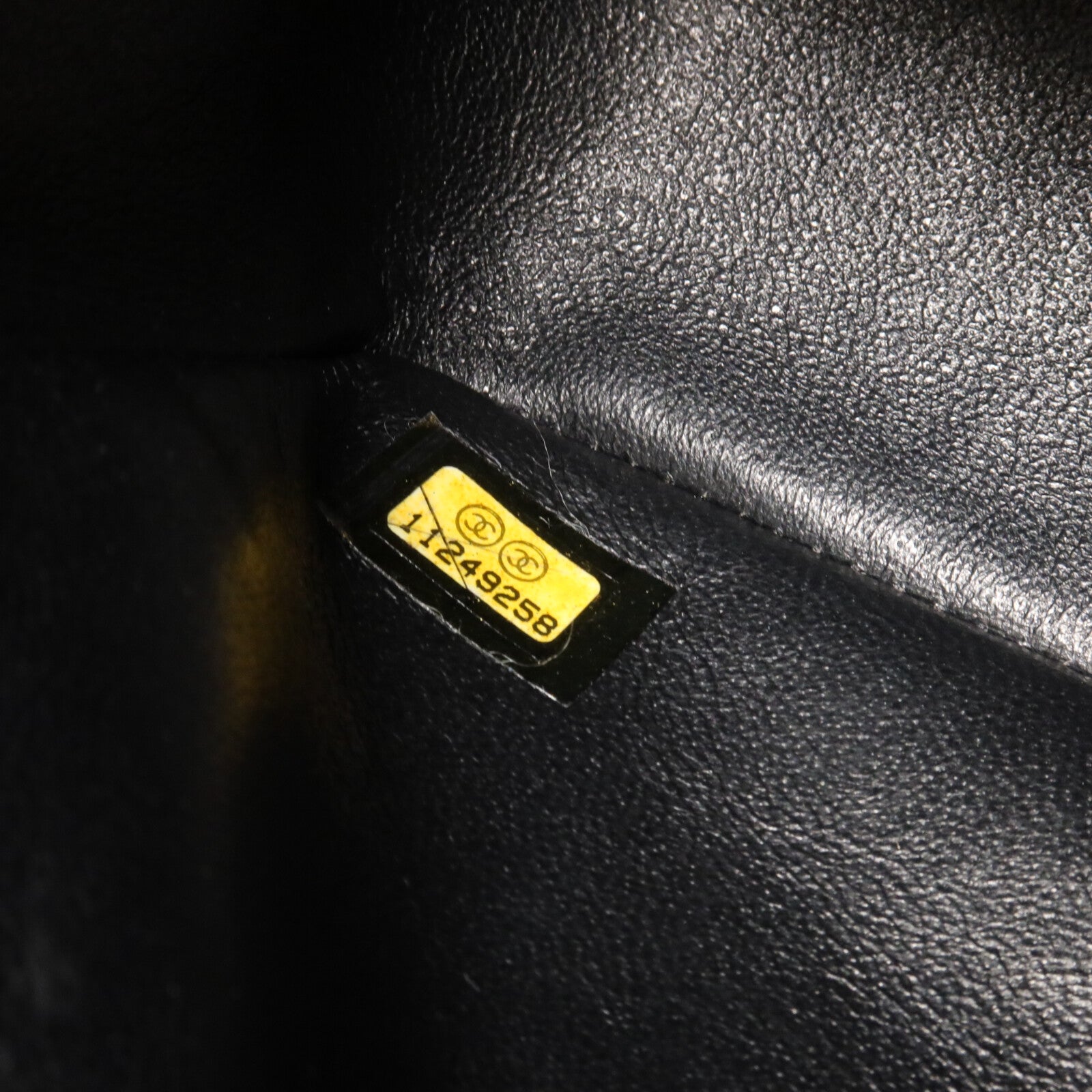 CHANEL 牛皮皮革Vintage Mini Classic 17鏈帶肩背袋
