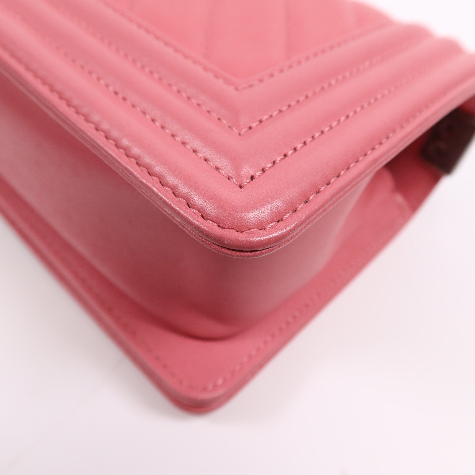 CHANEL 羊皮皮革Boy 20銀扣鏈帶肩背袋