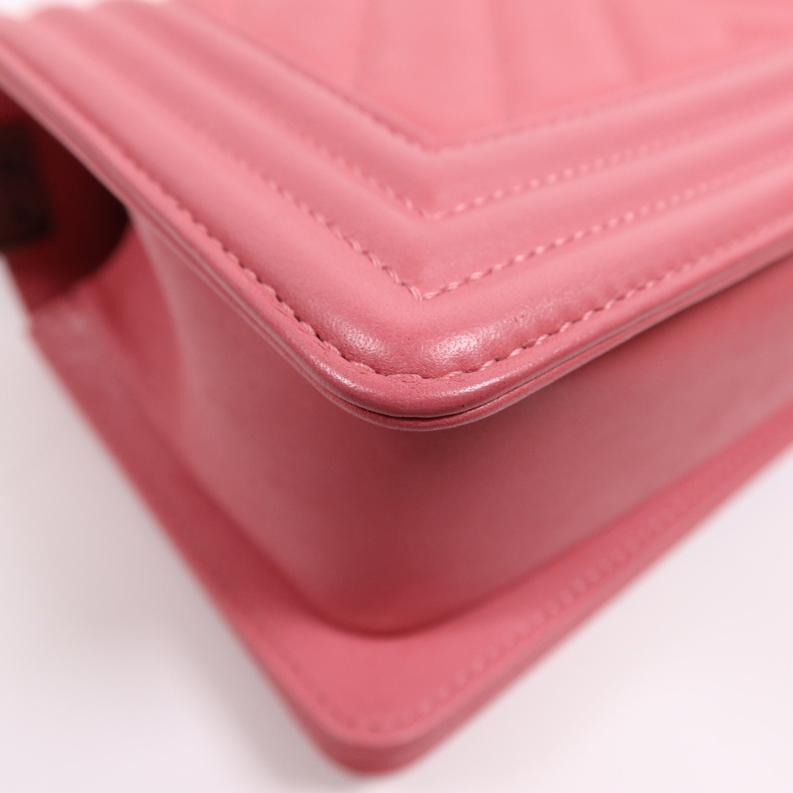 CHANEL 羊皮皮革Boy 20銀扣鏈帶肩背袋