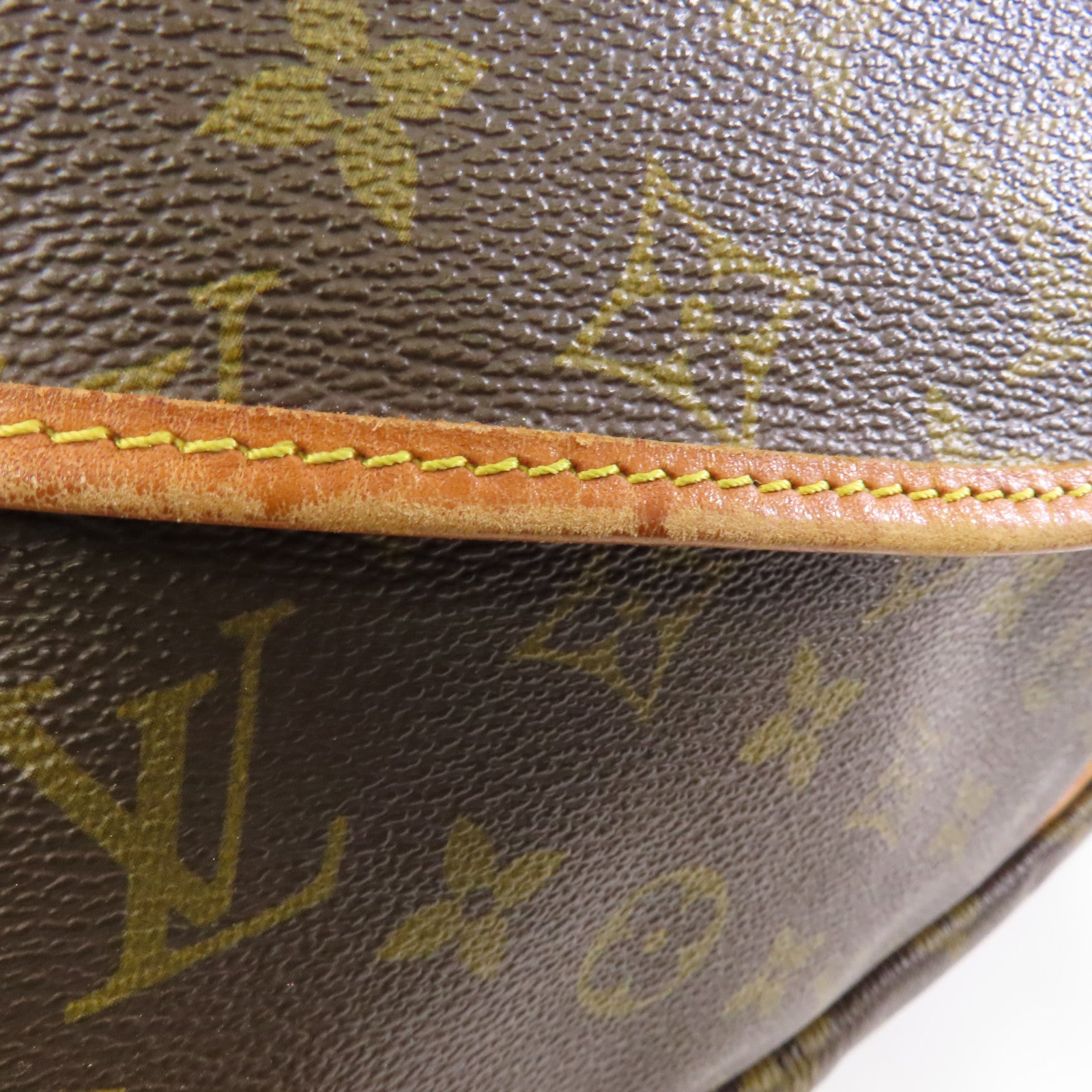 LOUIS VUITTON Monogram Saumur 43金扣肩背袋啡色